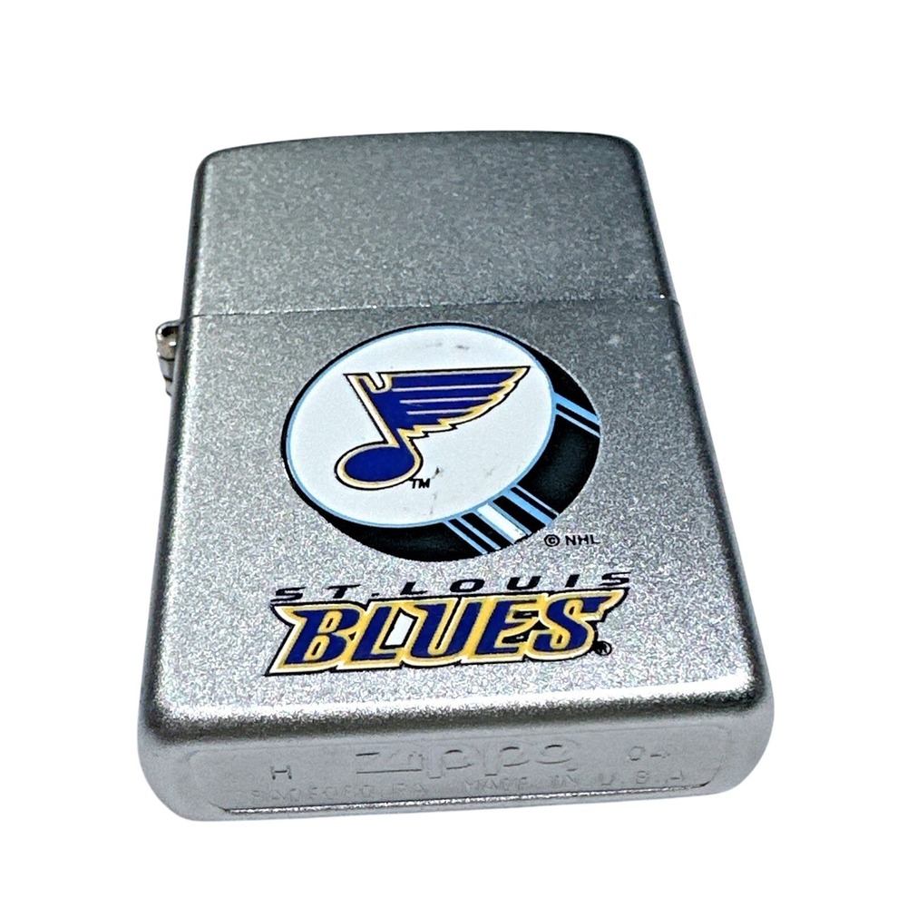 Zippo St Louis Blues NHL Lighter Silver 2004 Good Brushed Chrome Collectible